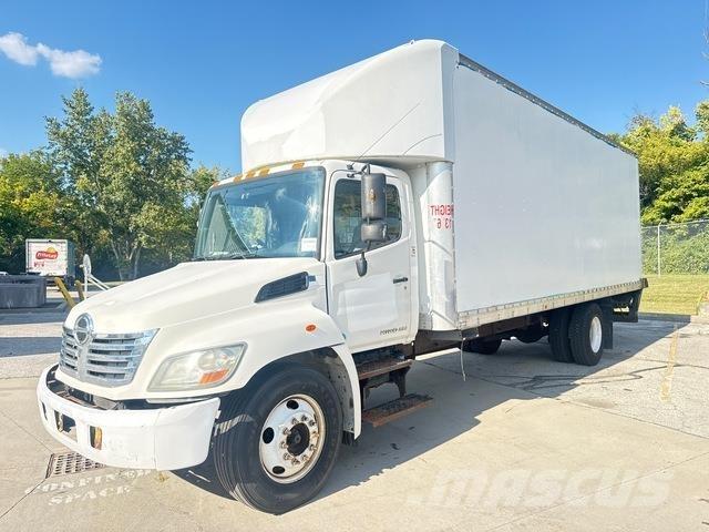 Hino 238 Kofferaufbau