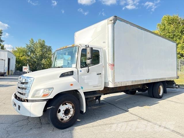 Hino 238 Kofferaufbau