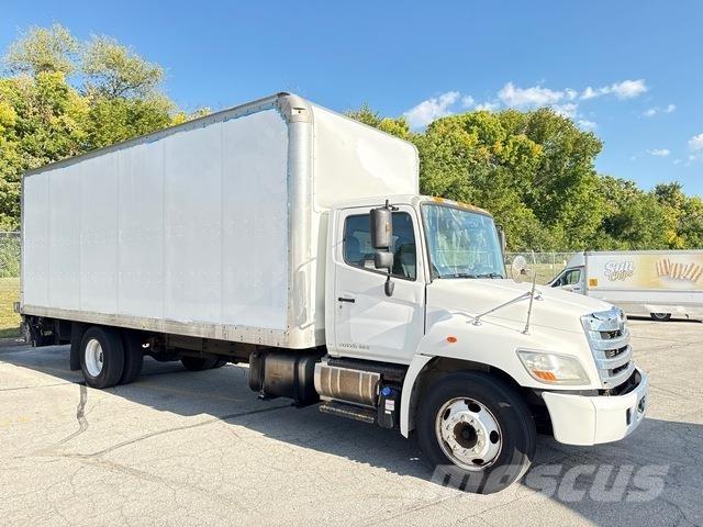 Hino 238 Kofferaufbau
