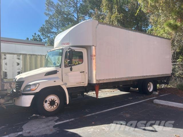 Hino 238 Kofferaufbau