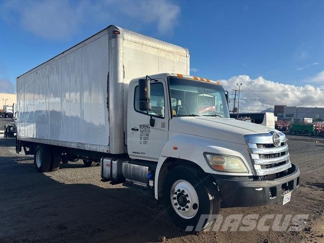 Hino 268 Kofferaufbau