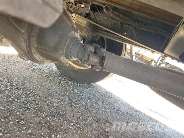 Hino 300 616 Kühlkoffer