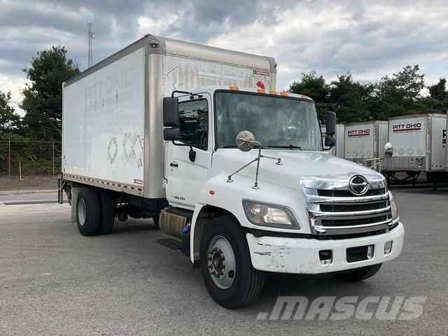 Hino 338 Kofferaufbau