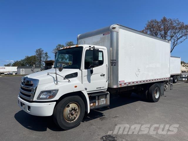 Hino 338 Kofferaufbau
