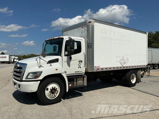 Hino 338 Kofferaufbau