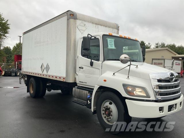 Hino 338 Kofferaufbau