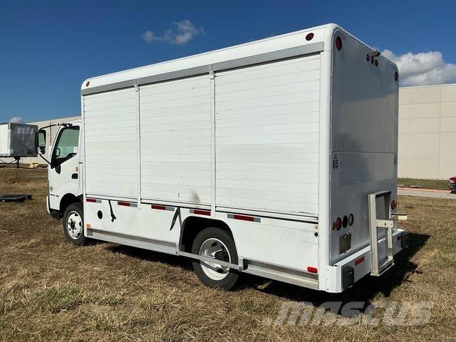 Hino XJC710 Getränkewagen