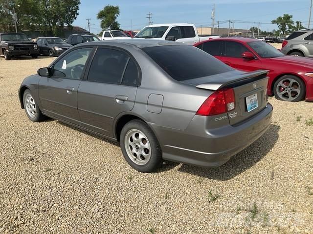 Honda Civic PKWs