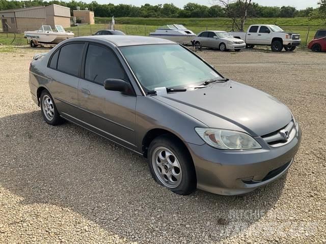 Honda Civic PKWs