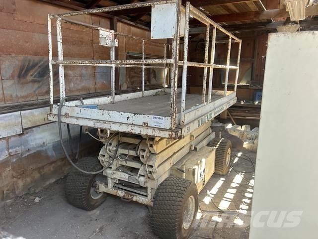 Hunter 2560 Scheren-Arbeitsbühnen