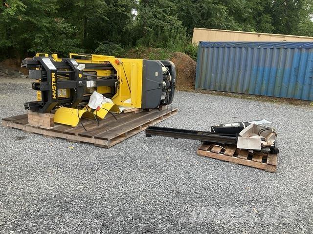 Hyster V30XMU Mittelhub-Kommissionierer