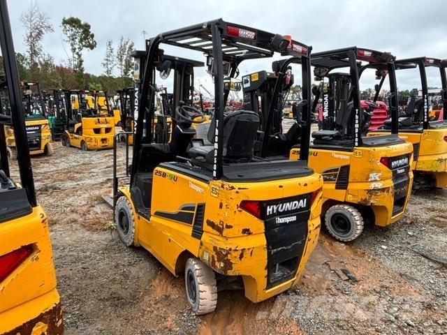 Hyundai 25B-9U Elektrostapler