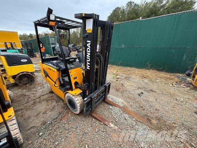 Hyundai 25B-9U Elektrostapler