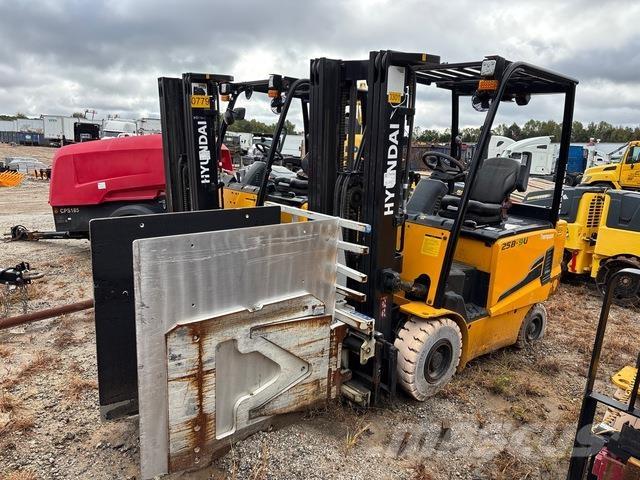 Hyundai 25B-9U Elektrostapler