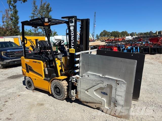 Hyundai 25B-9U Elektrostapler
