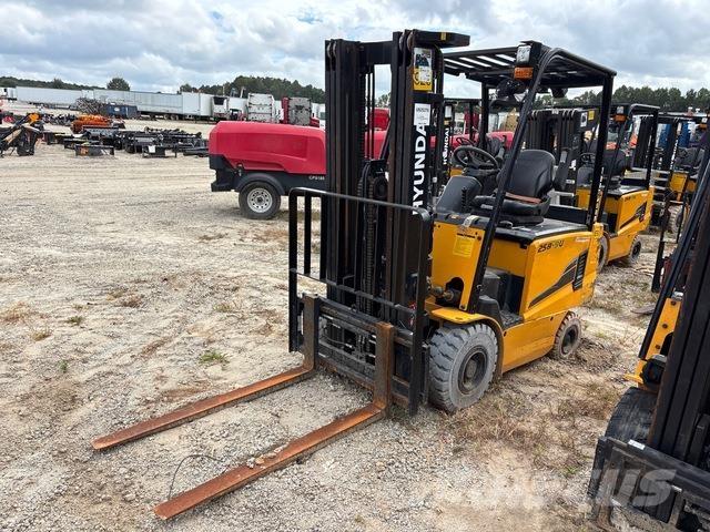 Hyundai 25B-9U Elektrostapler