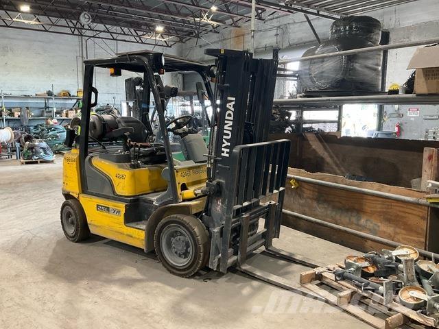 Hyundai 25L-7A Andere Gabelstapler