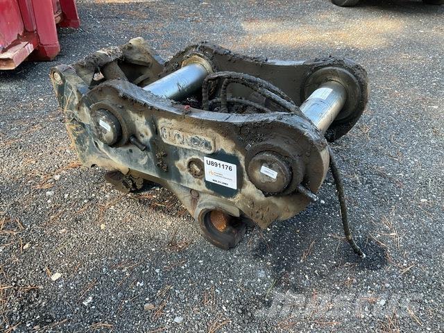 Hyundai EQD45 Greifer