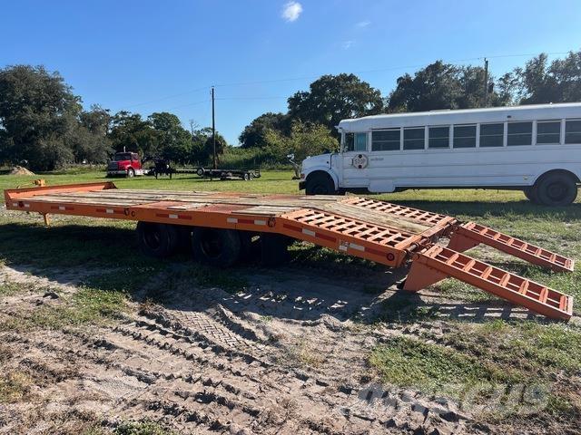 Interstate  Autotransportanhänger