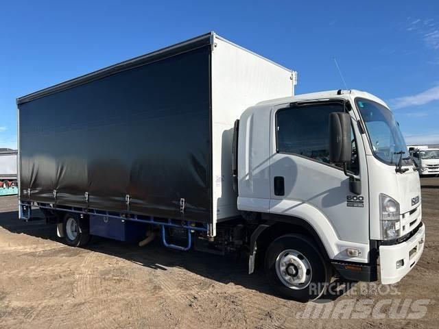 Isuzu FRR 600 Pritsche & Plane