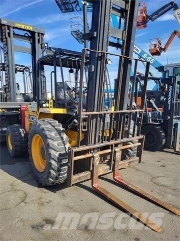JCB 930-4 Geländestapler