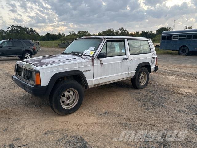 Jeep Cherokee PKWs