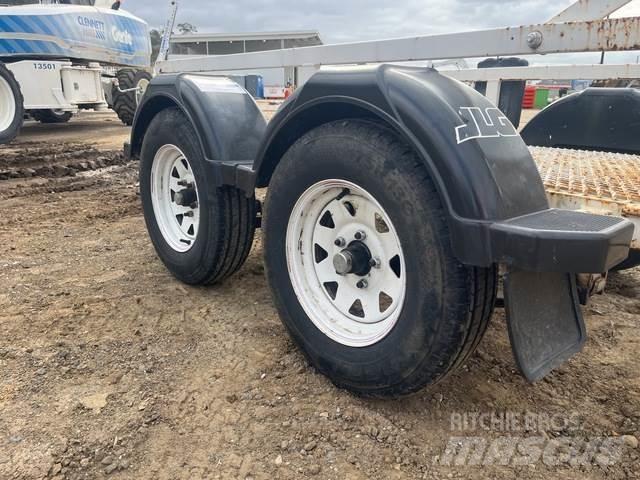JLG  Autotransportanhänger
