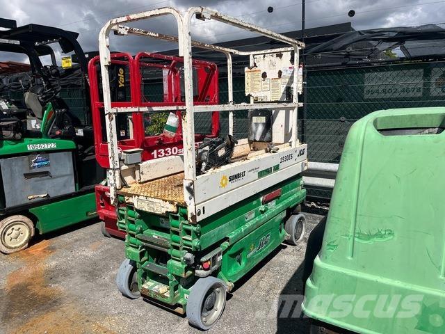 JLG 1930ES Scheren-Arbeitsbühnen