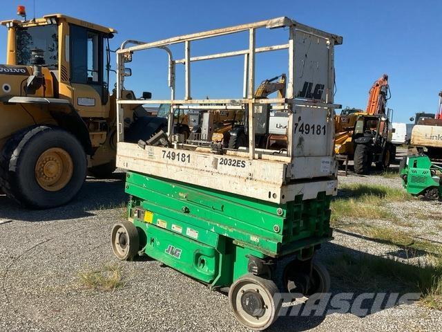 JLG 2032ES Scheren-Arbeitsbühnen