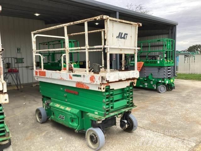 JLG 3246ES Scheren-Arbeitsbühnen