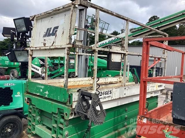 JLG 3246ES Scheren-Arbeitsbühnen