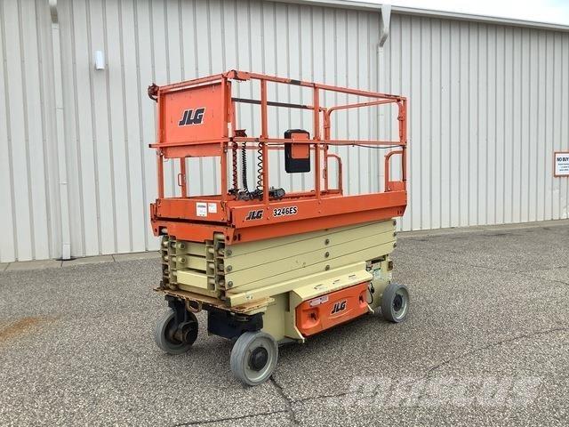 JLG 3246ES Scheren-Arbeitsbühnen