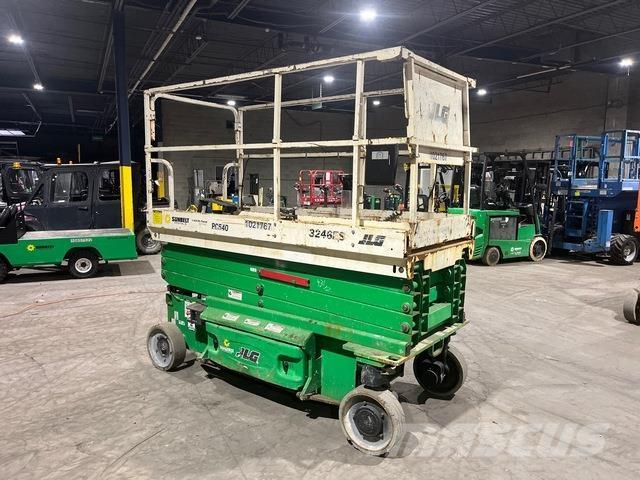 JLG 3246ES Scheren-Arbeitsbühnen