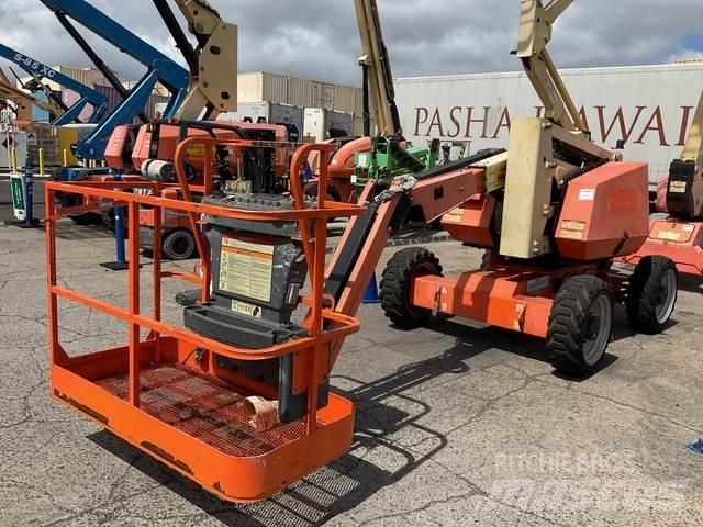 JLG 340AJ Gelenkteleskoparbeitsbühnen