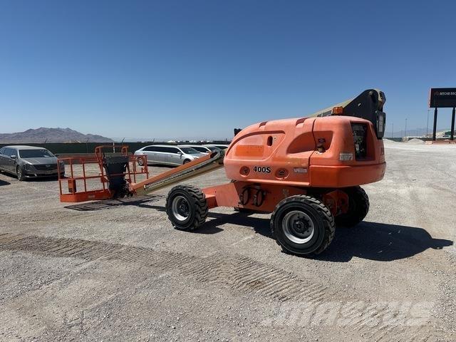 JLG 400S Teleskopbühnen