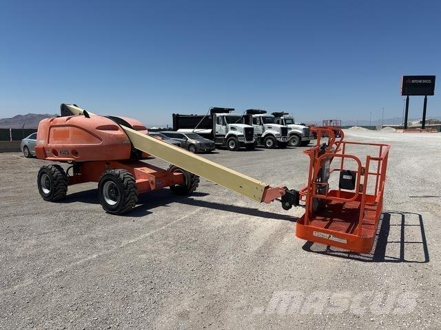 JLG 400S Teleskopbühnen