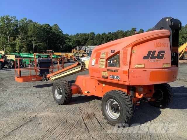 JLG 400S Teleskopbühnen