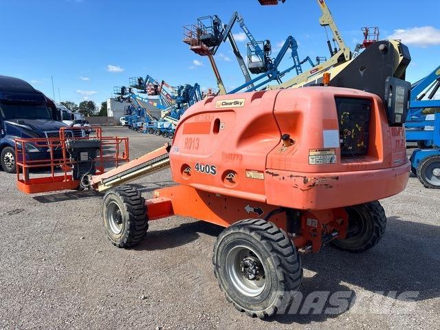 JLG 400S Teleskopbühnen