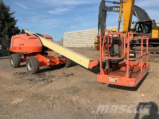 JLG 400S Teleskopbühnen