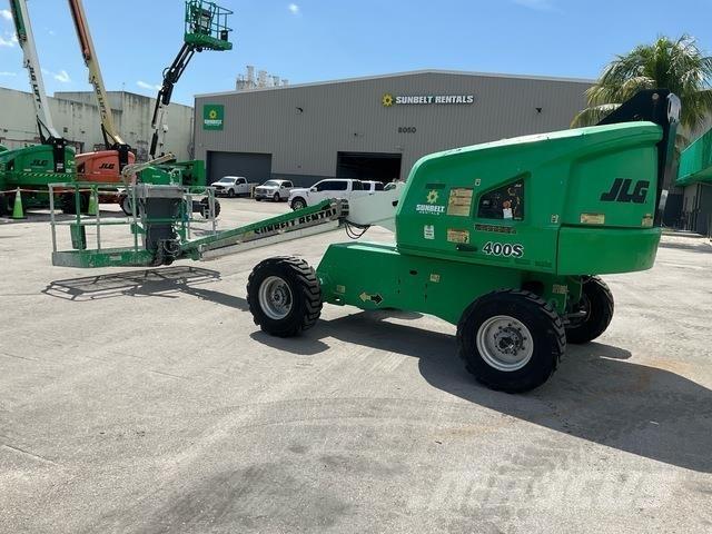 JLG 400S Teleskopbühnen