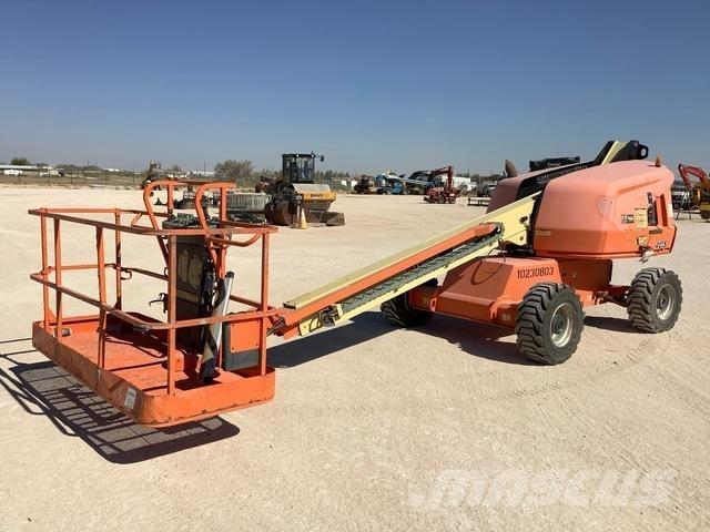 JLG 400S Teleskopbühnen