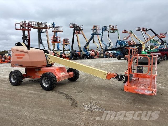 JLG 400S Teleskopbühnen