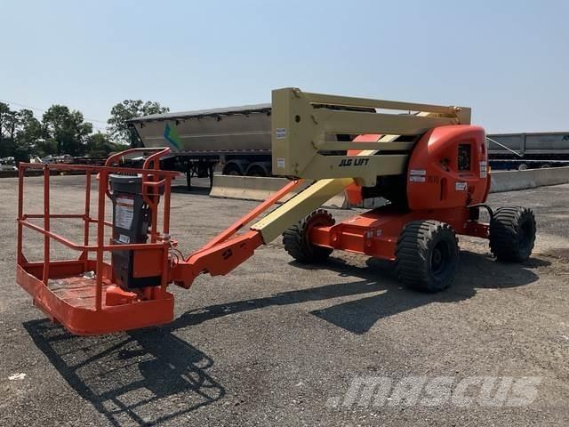 JLG 450A Gelenkteleskoparbeitsbühnen