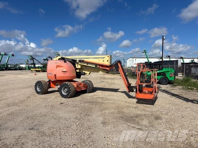 JLG 450AJ Gelenkteleskoparbeitsbühnen