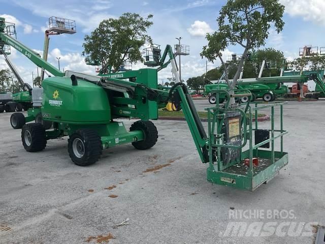 JLG 450AJ Gelenkteleskoparbeitsbühnen