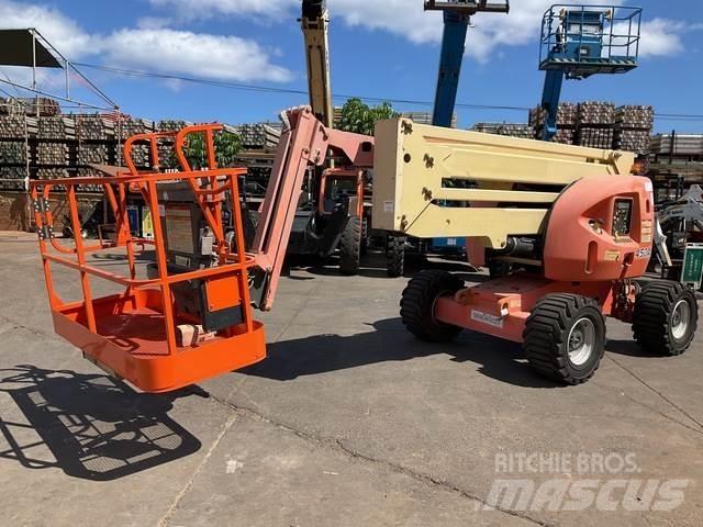 JLG 450AJ Gelenkteleskoparbeitsbühnen