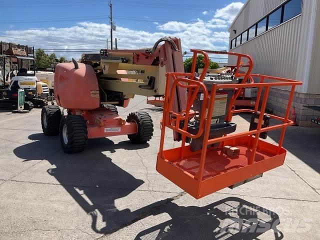 JLG 450AJ Gelenkteleskoparbeitsbühnen