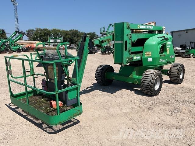 JLG 450AJ Gelenkteleskoparbeitsbühnen