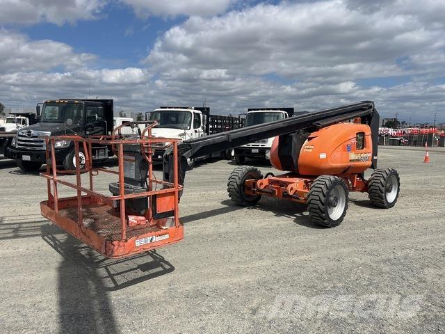 JLG 600A Gelenkteleskoparbeitsbühnen