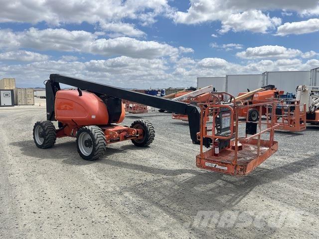 JLG 600A Gelenkteleskoparbeitsbühnen